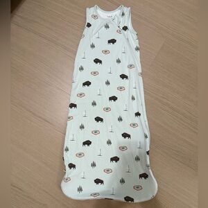Kyte BABY Sleeveless Pajama with Buffalo and Tree Print 0.5 Tog